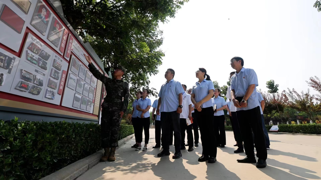 對(duì)標(biāo)學(xué)習(xí)，走進(jìn)最可愛(ài)的人